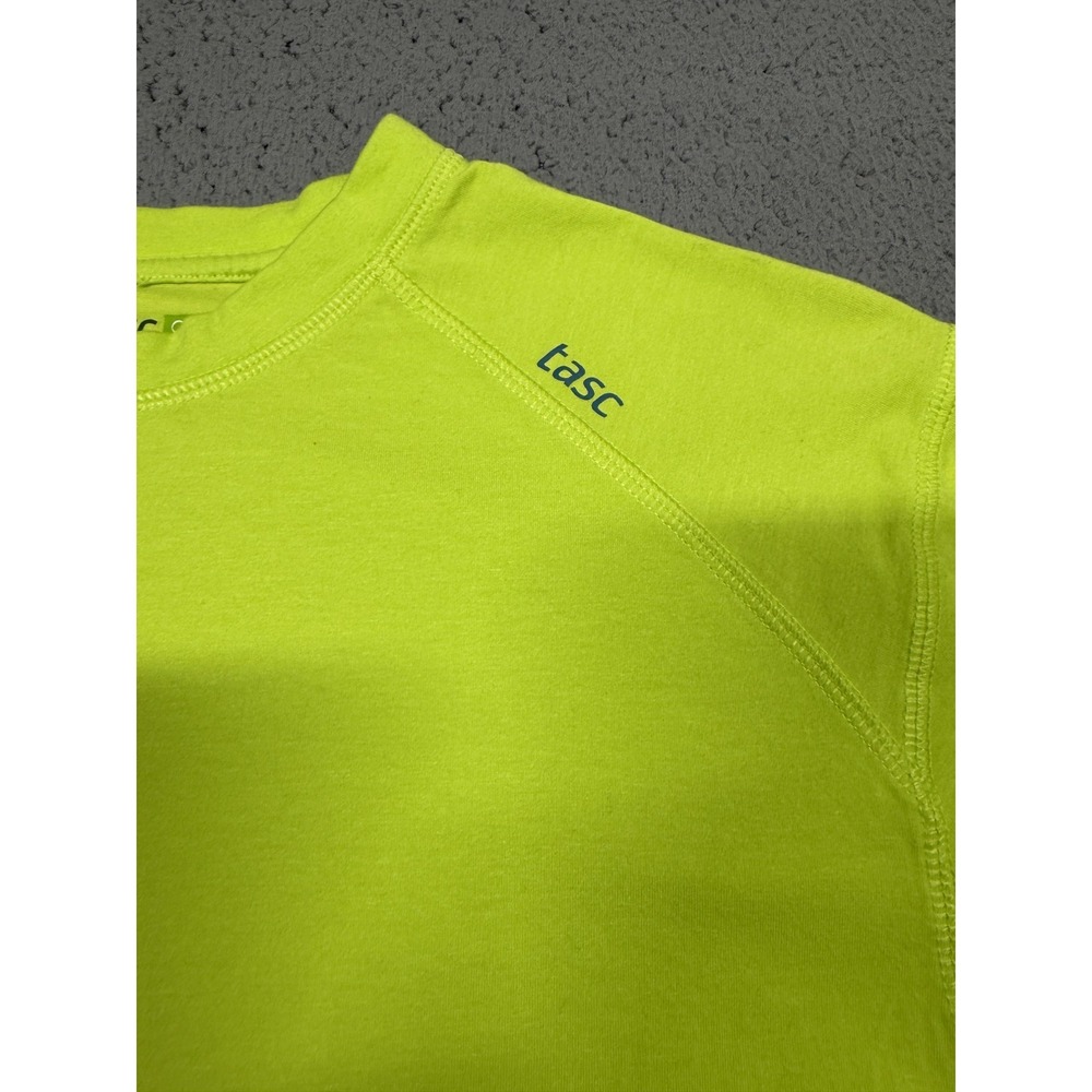 Tasc Shirt Mens Small Yellow Short Sleeve Crewneck Athletic Performance Top - Picture 2 of 8